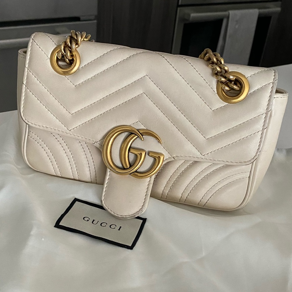 GG Marmont small matelassé shoulder bag